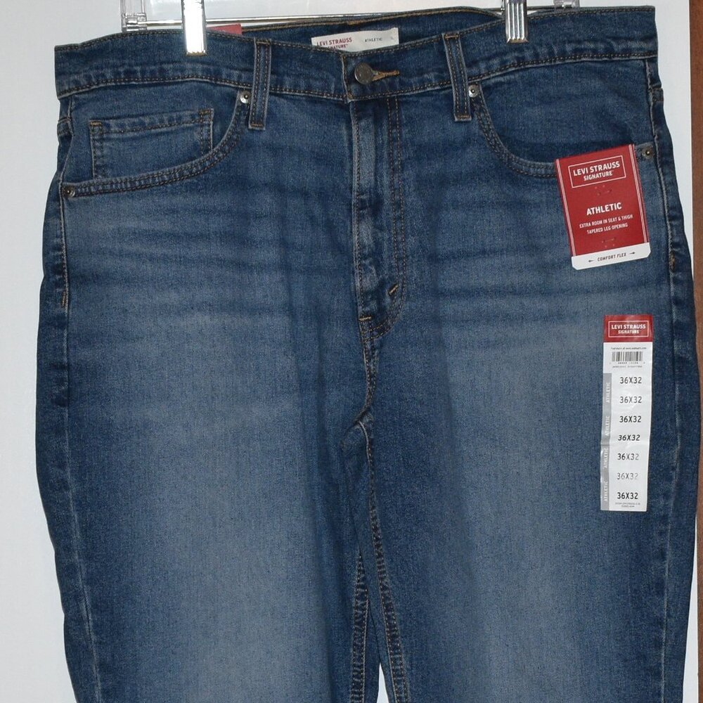 Men's Levi Strauss Signature Jeans Size 36 x 32 Athletic Fit Comfort Flex NEW